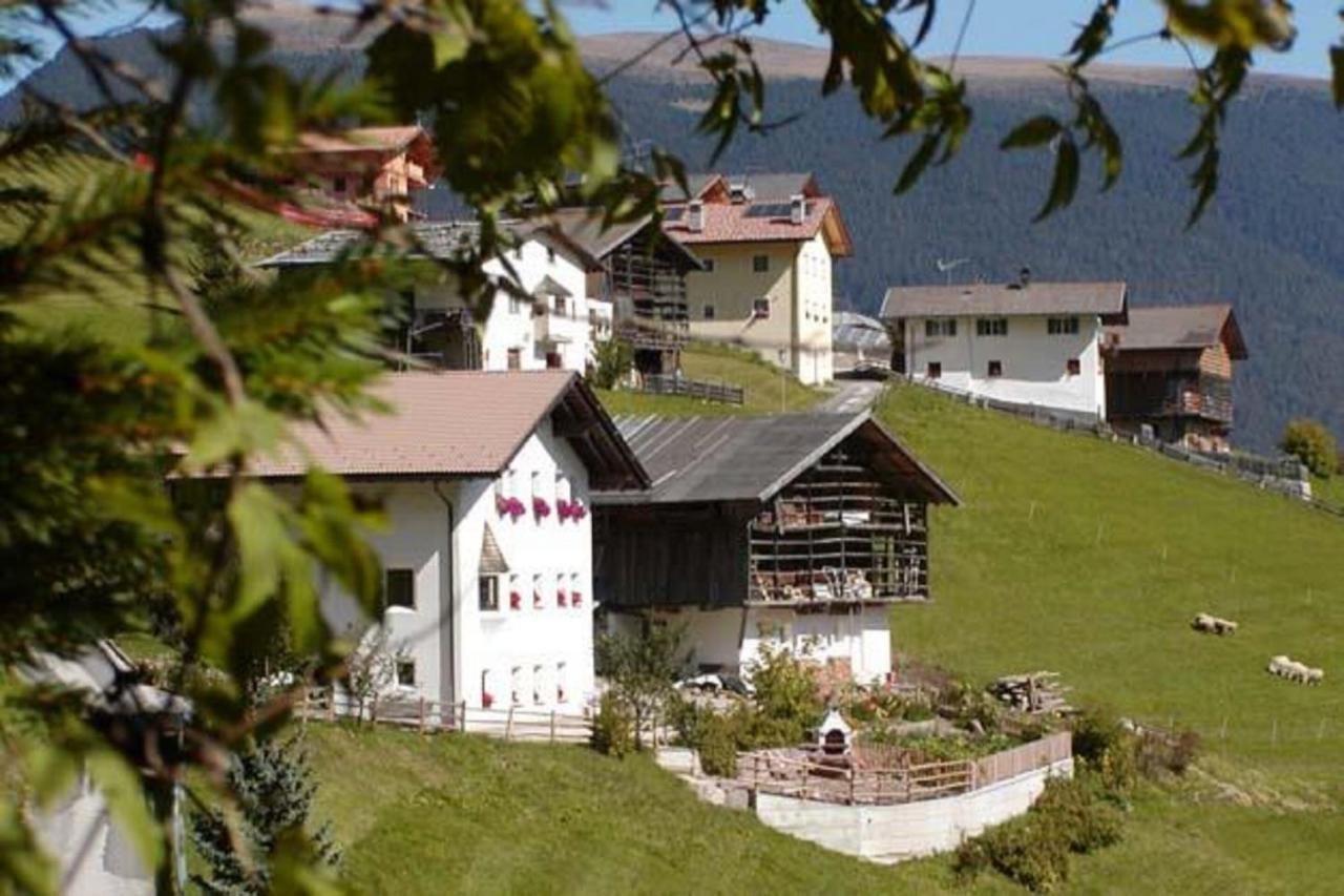 Agriturismo Apartments Tuene Ortisei Zewnętrze zdjęcie