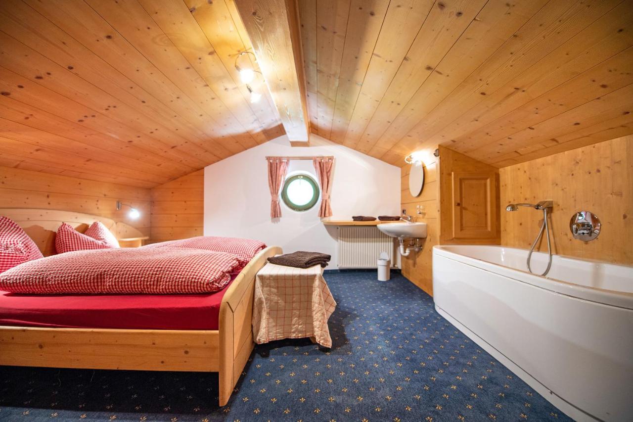 Agriturismo Apartments Tuene Ortisei Zewnętrze zdjęcie