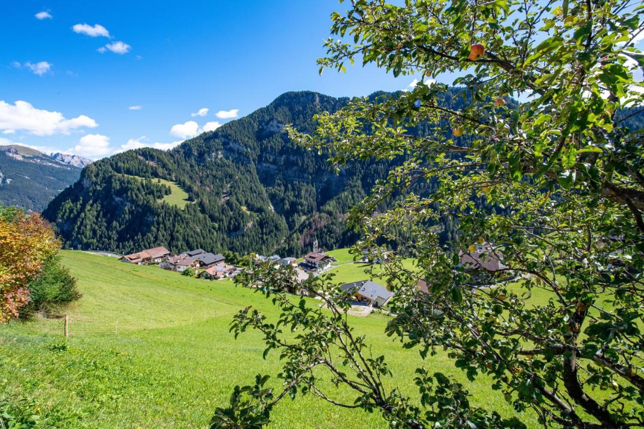 Agriturismo Apartments Tuene Ortisei Zewnętrze zdjęcie