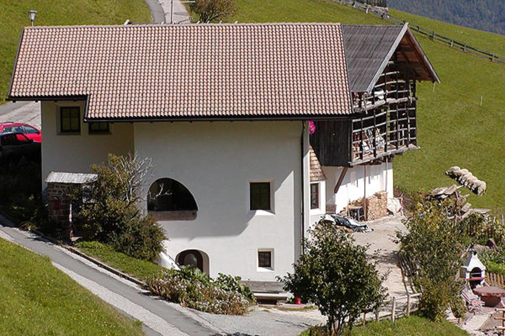 Agriturismo Apartments Tuene Ortisei Zewnętrze zdjęcie