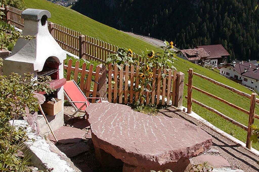 Agriturismo Apartments Tuene Ortisei Zewnętrze zdjęcie